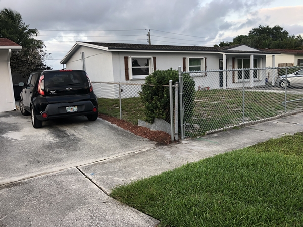 Chain Link Fence 2 - For a free estimate call 561.318.4788