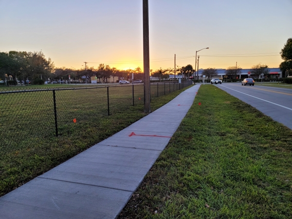 Chain Link Fence 11 - For a free estimate call 561.318.4788