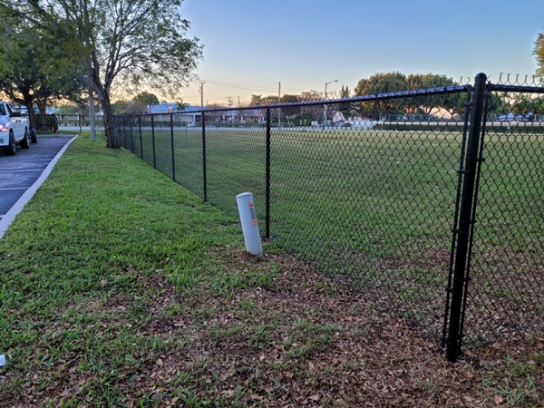 Chain Link Fence 13 - For a free estimate call 561.318.4788