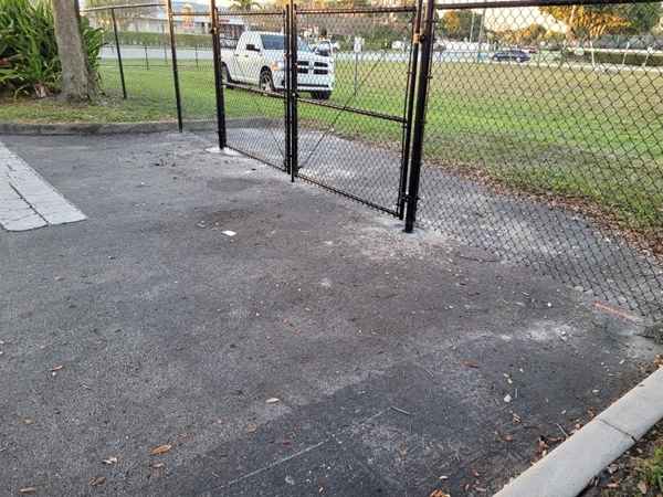 Chain Link Fence 16 - For a free estimate call 561.318.4788