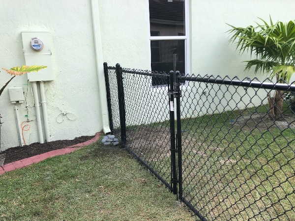 Chain Link Fence 21 - For a free estimate call 561.318.4788