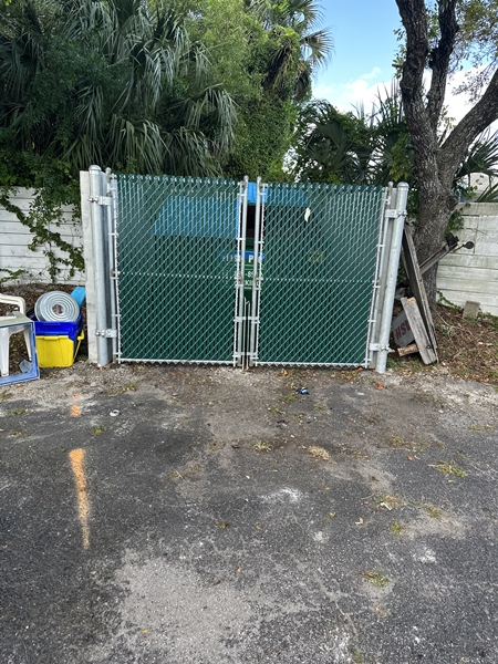 Chain Link Fence 36 - For a free estimate call 561.318.4788