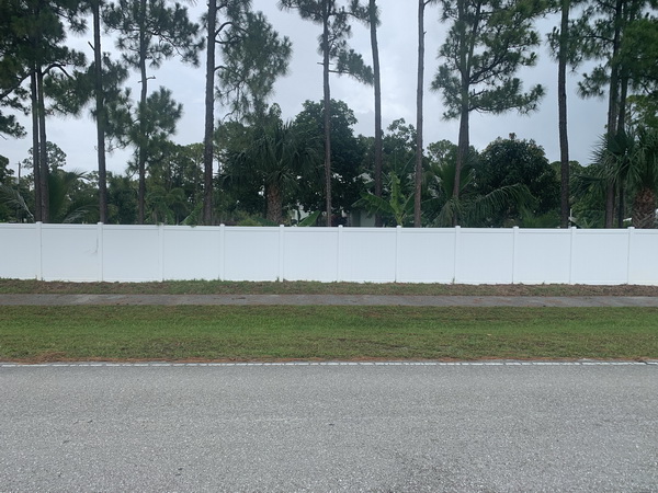 PVC Fence 15 - For a free estimate call 561.318.4788